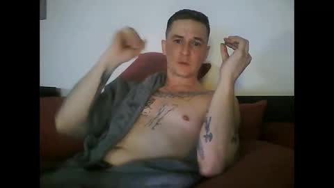 tonystrawberry online show from 04-19-26, 02:33