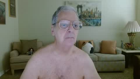 Snapshot of tonysview12000 chatting on 08-02-26, 12:20 tonysview12000 online show from 08-02-26, 12:20