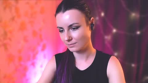 Snapshot of too_beautiful chatting on 01-03-25, 08:43 Elizabeth online show from 01-03-25, 08:43