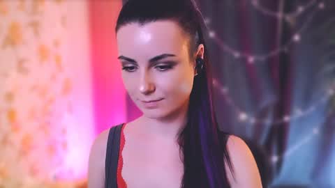 Snapshot of too_beautiful chatting on 01-10-25, 07:32 Elizabeth online show from 01-10-25, 07:32