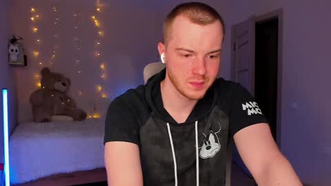 Snapshot of toohornyserj chatting on 12-12-24, 11:03 toohornyserj online show from 12-12-24, 11:03