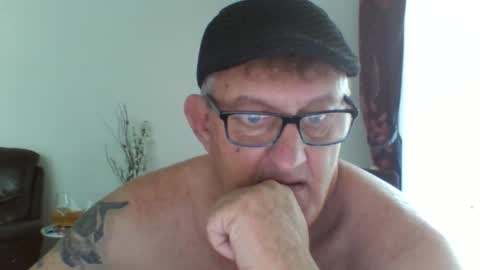 toolie49 online show from 02-19-25, 12:46