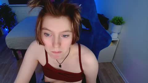 Snapshot of topcranberry chatting on 02-25-25, 12:58 topcranberry online show from 02-25-25, 12:58