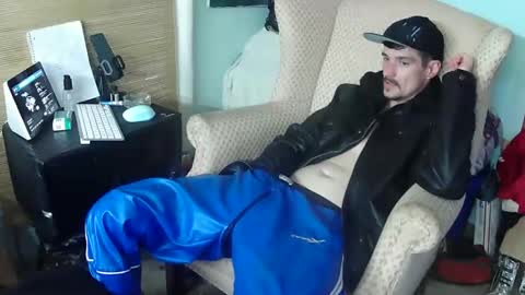 SagMeOreduceMe online show from 03-18-26, 10:57