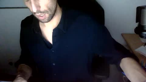 Snapshot of topg84 chatting on 05-27-26, 05:54 Topg84 online show from 05-27-26, 05:54