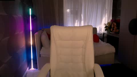 tori_blond online show from 04-01-26, 05:19