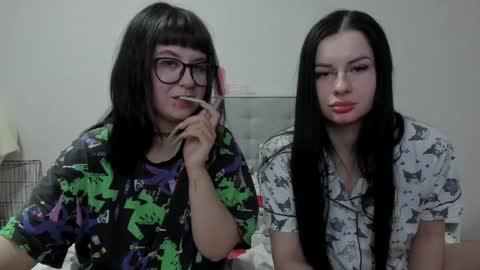 your personal gothic girl check it    online show from 01-03-25, 10:40