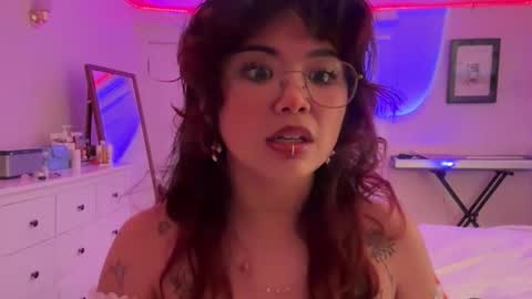 Snapshot of toro_luna chatting on 03-23-26, 03:54 boy luna next stream thurs 226 855pm 0 pst online show from 03-23-26, 03:54