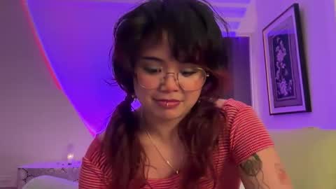 boy luna  next stream thurs 226  855pm 0 pst  online show from 03-24-26, 03:44