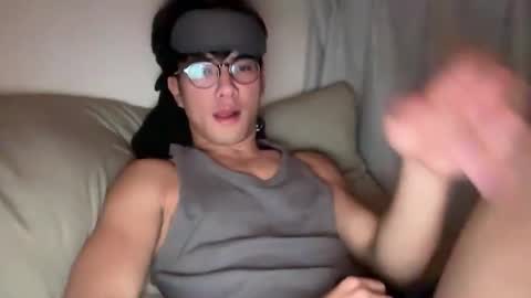 Snapshot of toshikaro0 chatting on 02-14-26, 08:49 Karo online show from 02-14-26, 08:49