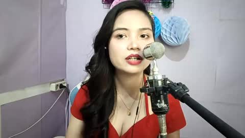 Emma online show from 05-26-26, 02:13