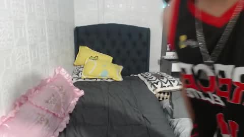 Snapshot of toshirokunn chatting on 12-15-24, 03:20 Toshiro online show from 12-15-24, 03:20