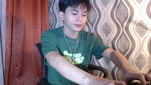 Snapshot of toshirokunn chatting on 12-24-24, 12:22 Toshiro online show from 12-24-24, 12:22