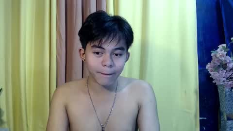 Snapshot of toshirokunn chatting on 12-25-24, 05:37 Toshiro online show from 12-25-24, 05:37