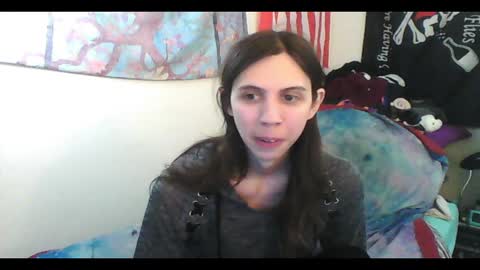 Snapshot of totalfuckingadorable chatting on 01-04-25, 03:18 Luna online show from 01-04-25, 03:18