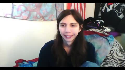 Snapshot of totalfuckingadorable chatting on 01-07-25, 09:57 Luna online show from 01-07-25, 09:57