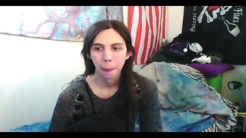 Snapshot of totalfuckingadorable chatting on 01-11-25, 04:06 Luna online show from 01-11-25, 04:06