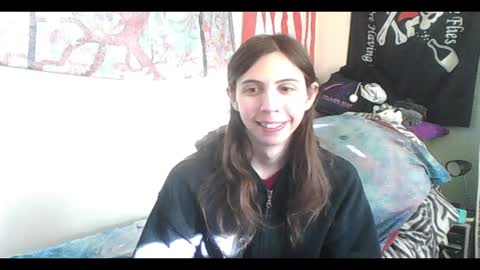 Snapshot of totalfuckingadorable chatting on 01-12-25, 08:36 Luna online show from 01-12-25, 08:36