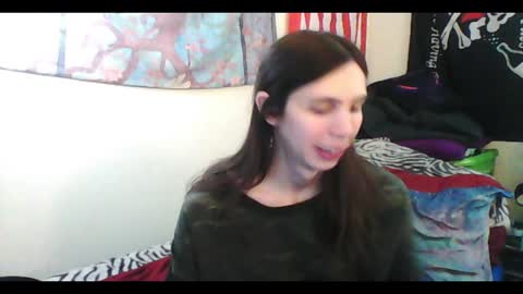 Snapshot of totalfuckingadorable chatting on 01-16-25, 04:28 Luna online show from 01-16-25, 04:28