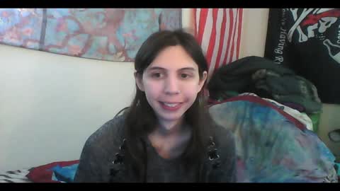 Snapshot of totalfuckingadorable chatting on 02-02-25, 09:02 Luna online show from 02-02-25, 09:02