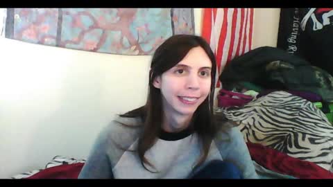 Snapshot of totalfuckingadorable chatting on 02-05-25, 06:56 Luna online show from 02-05-25, 06:56