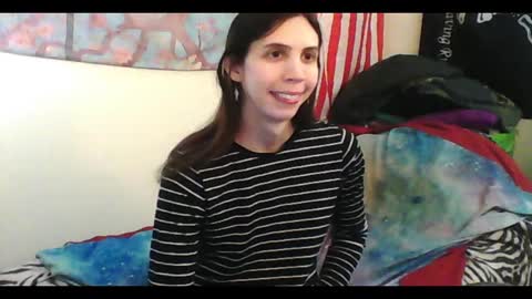 Snapshot of totalfuckingadorable chatting on 02-14-25, 04:15 Luna online show from 02-14-25, 04:15