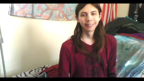 Snapshot of totalfuckingadorable chatting on 02-26-25, 09:27 Luna online show from 02-26-25, 09:27