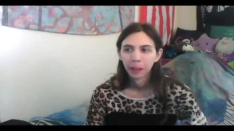 Snapshot of totalfuckingadorable chatting on 09-16-25, 07:26 Luna online show from 09-16-25, 07:26