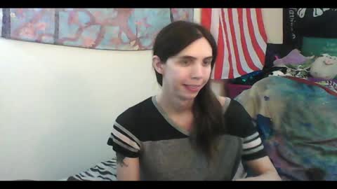 Snapshot of totalfuckingadorable chatting on 09-26-25, 02:26 Luna online show from 09-26-25, 02:26
