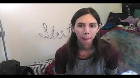 Snapshot of totalfuckingadorable chatting on 10-08-25, 08:39 Luna online show from 10-08-25, 08:39