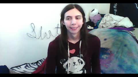 Snapshot of totalfuckingadorable chatting on 10-16-25, 01:50 Luna online show from 10-16-25, 01:50