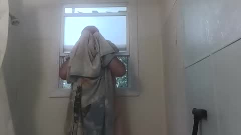 totallyawesome_65 online show from 09-14-25, 12:15