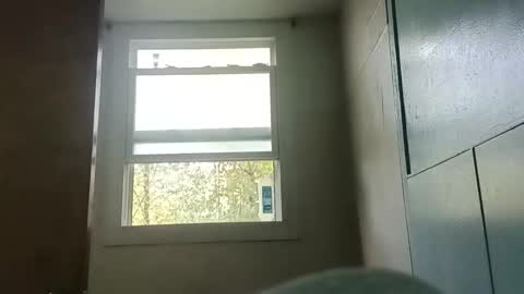 totallyawesome_65 online show from 10-14-25, 01:12