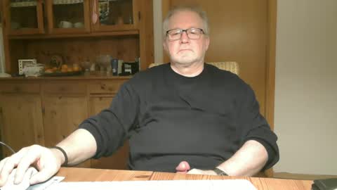 Snapshot of toto758 chatting on 02-09-25, 07:30 toto758 online show from 02-09-25, 07:30