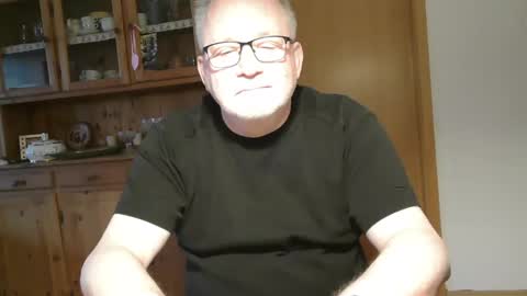 Snapshot of toto758 chatting on 02-14-25, 10:28 toto758 online show from 02-14-25, 10:28