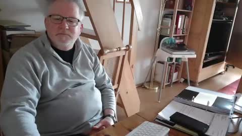 Snapshot of toto758 chatting on 03-03-25, 12:58 toto758 online show from 03-03-25, 12:58