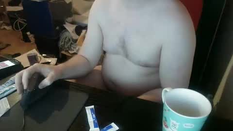 Snapshot of totox1989 chatting on 02-08-25, 06:44 Totox online show from 02-08-25, 06:44