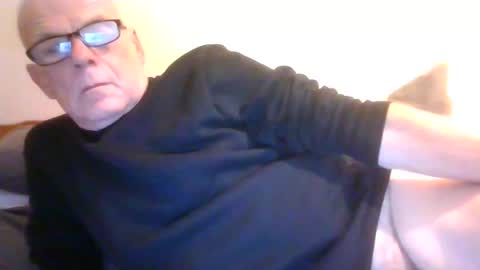 Snapshot of touche5656607203 chatting on 11-24-25, 11:15 touche5656607203 online show from 11-24-25, 11:15