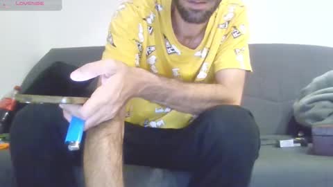 Snapshot of toulonnais83200 chatting on 11-02-25, 05:10 toulonnais83200 online show from 11-02-25, 05:10