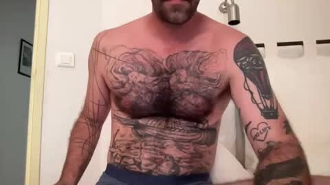 toutsexy online show from 06-25-26, 10:20