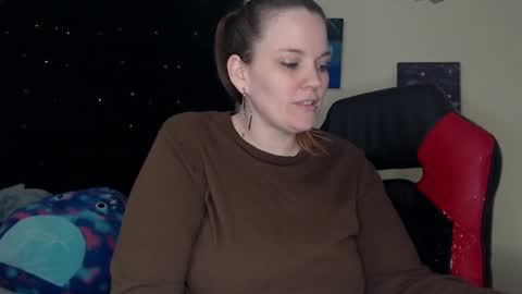 Snapshot of toxiclilly chatting on 02-09-25, 08:22 Lilly Miss Mistress Goddess Maam Queen Boss online show from 02-09-25, 08:22