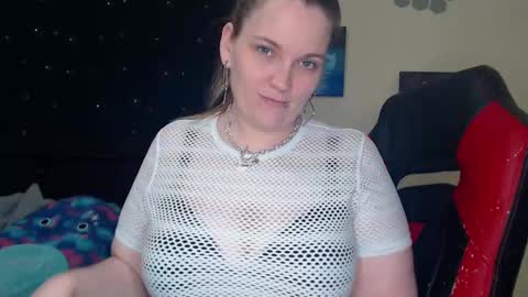 Snapshot of toxiclilly chatting on 03-06-25, 11:14 Lilly Miss Mistress Goddess Maam Queen Boss online show from 03-06-25, 11:14