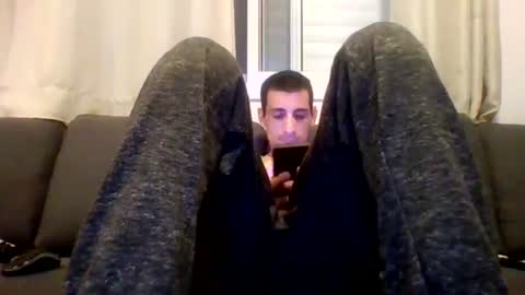 Snapshot of toy_master101 chatting on 06-13-26, 05:55 toy master101 online show from 06-13-26, 05:55