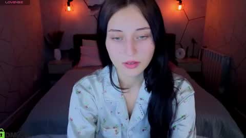 tracey_gill online show from 07-13-26, 09:01