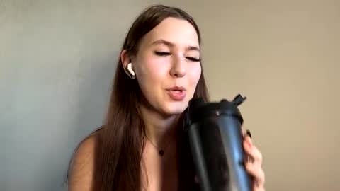 Thea online show from 06-14-26, 02:19