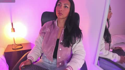 Snapshot of tracy_lambo chatting on 01-07-25, 08:45 tracy online show from 01-07-25, 08:45