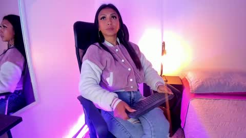 Snapshot of tracy_lambo chatting on 01-30-25, 02:49 tracy online show from 01-30-25, 02:49