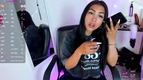 Snapshot of tracy_lambo chatting on 11-26-25, 09:05 tracy online show from 11-26-25, 09:05