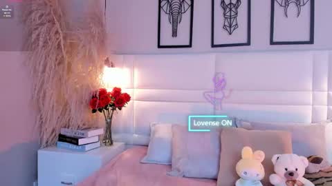 Tracy  online show from 03-11-26, 01:06