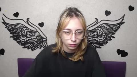 TracyLeeBB online show from 11-21-25, 12:15